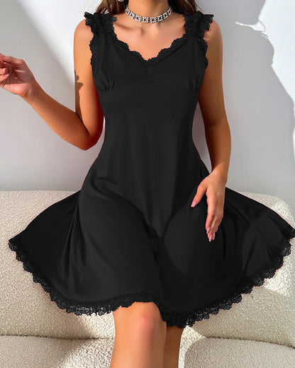 Sexy V-Back Butterfly Design High-Slit Lace Nightdress