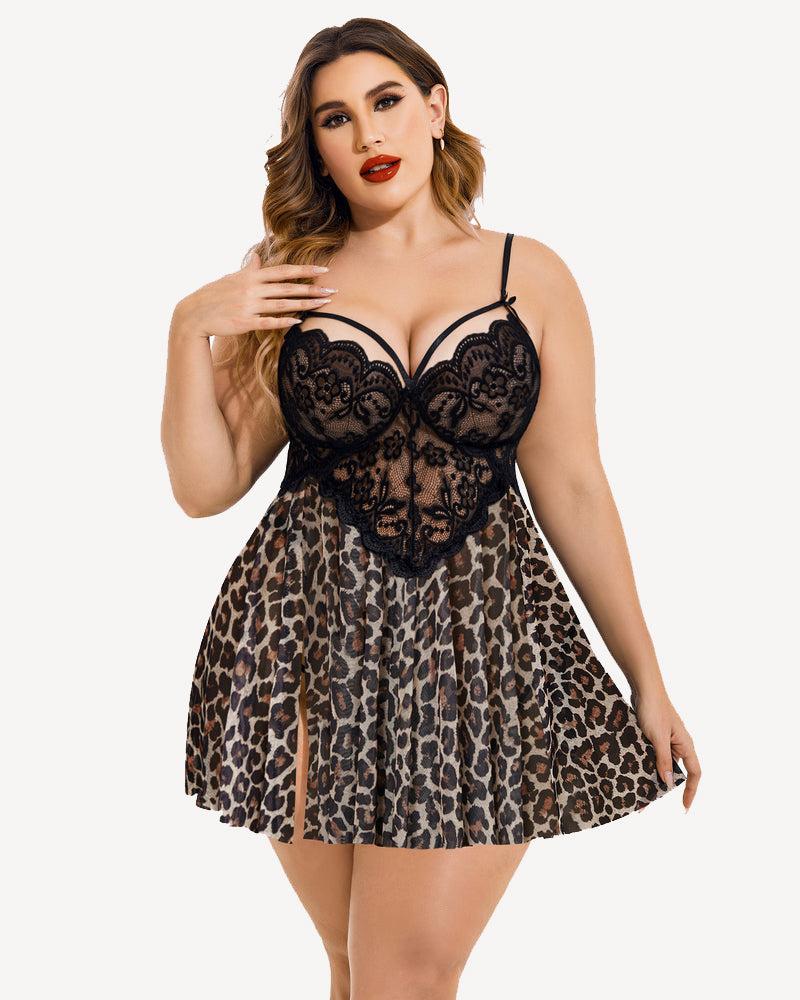 Plus Size Heart Lace Side Slit Nightdress