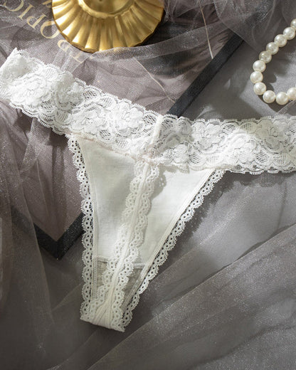 Sexy Pure Cotton Lace Low-rise Seamless Thong